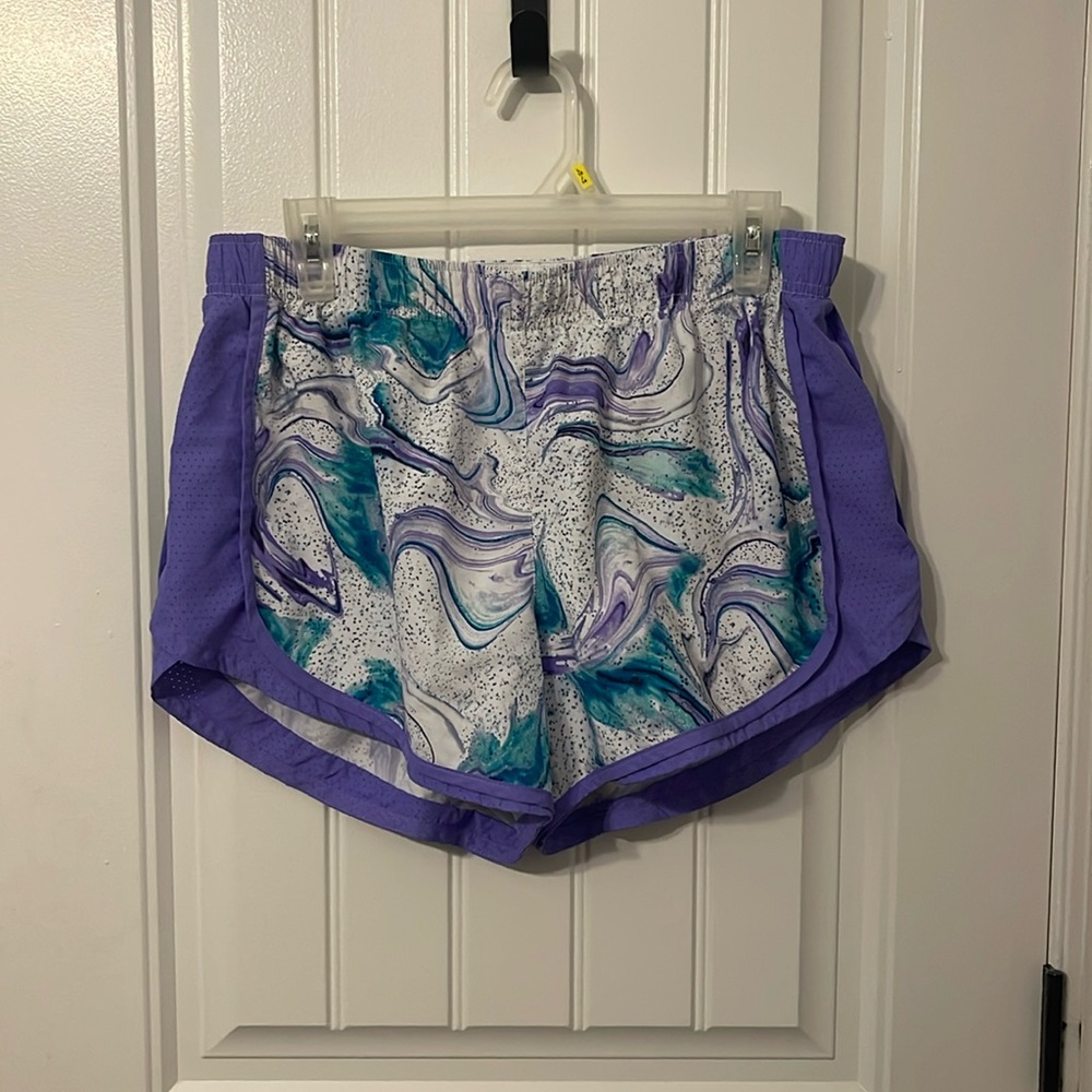 Athletic shorts great condition, selling because to big